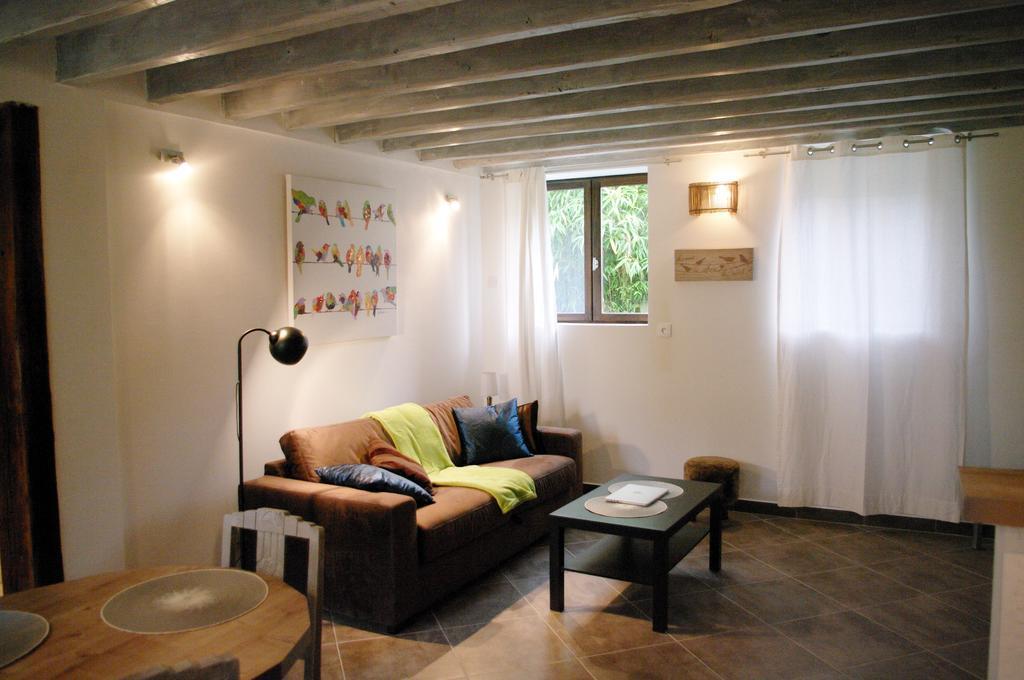 Escalebelair Daire Fontenay-les-Briis Oda fotoğraf